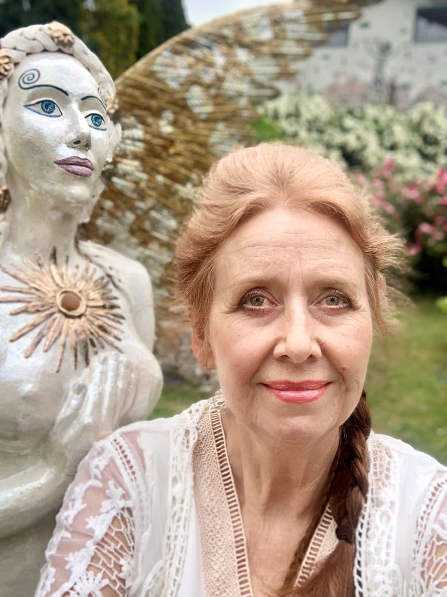 RHEAsilvia beside one of her monumental ceramic goddess sculptures